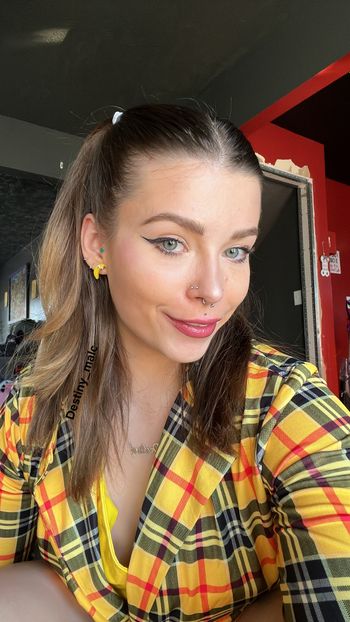 queen_egirl277 OnlyFans Model Account Profile - photos, videos, social